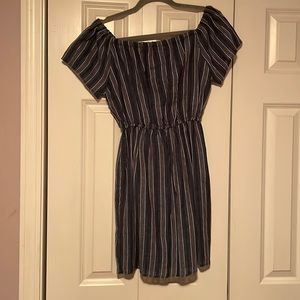 Never worn off shoulder dress- adorable for summer!